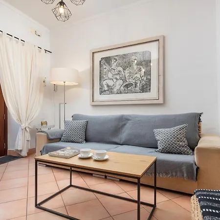 Bona Vista With Mountain Views By Bebreeze 포엔샤