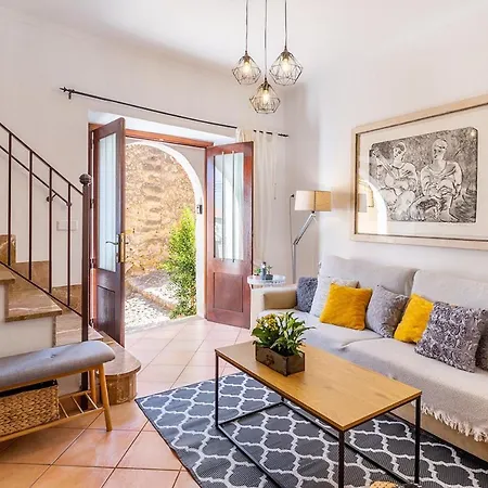 Bona Vista With Mountain Views By Bebreeze Semesterbostad Pollença