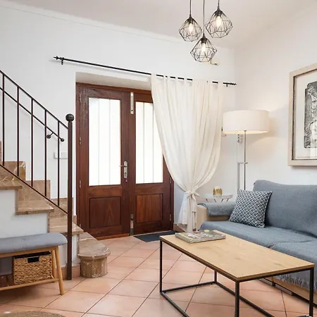Bona Vista With Mountain Views By Bebreeze Hébergement de vacances *