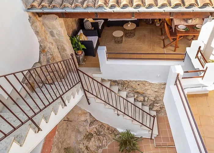 Bona Vista With Mountain Views By Bebreeze