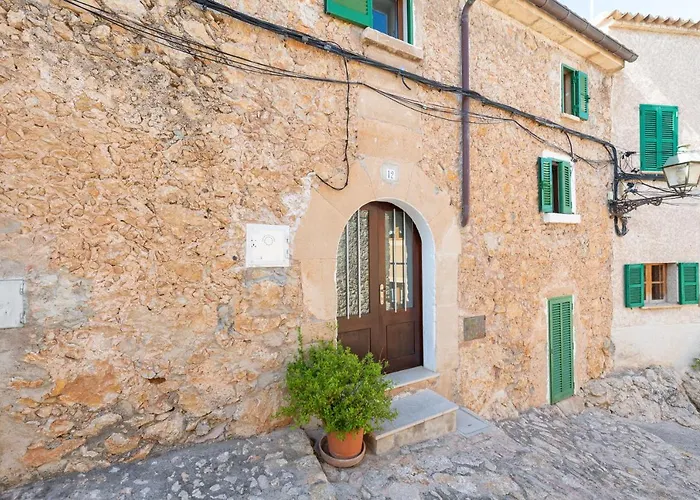 Bona Vista With Mountain Views By Bebreeze